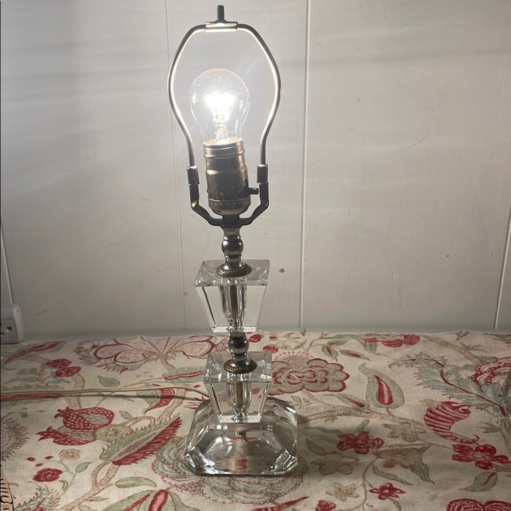 Clear Lucite Stacked Cube Table Lamp Art Deco or Mid Century